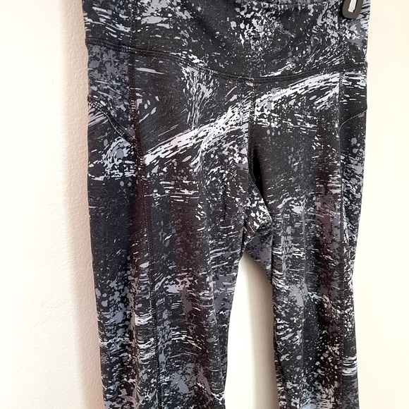 Champion | Black/Gray Galaxy Leggings | Size Small - Picture 5 of 7
